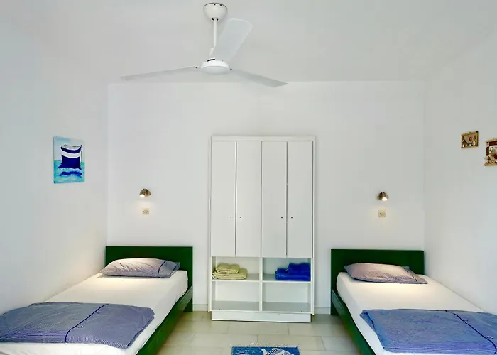 H - Kamari Village Kastrákion